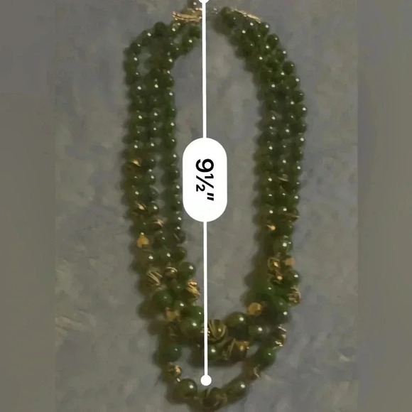 Vintage Green and Gold Three Tier Necklace - Picture 3 of 4